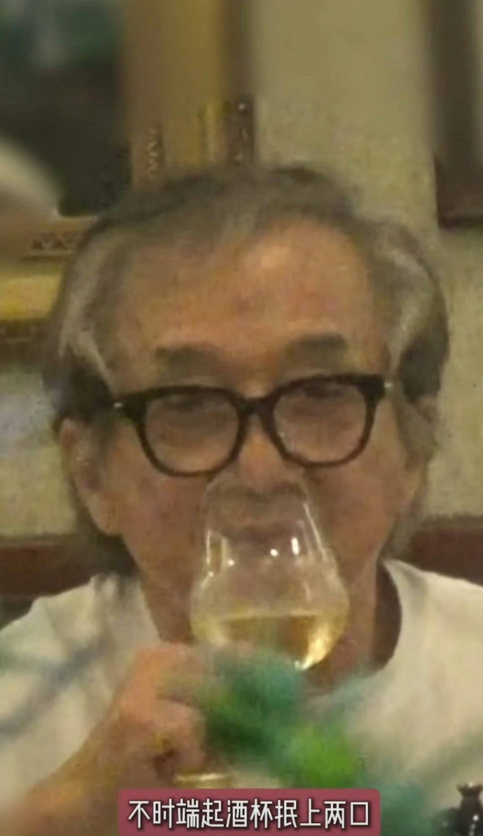 71岁成龙头发花白<strong></p>
<p>山寨币</strong>！谢贤交代后事张纪中出了车祸还得养家…慢慢老去的他们让人泪目