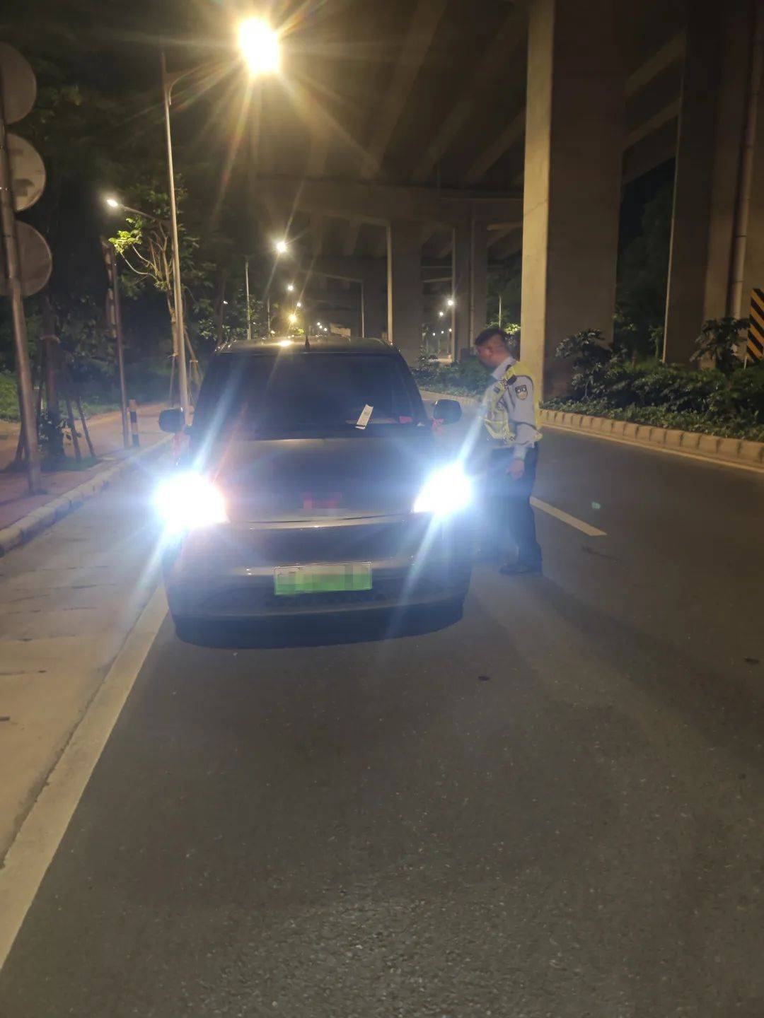 叫都叫不醒！广东中山两名男子醉驾途中睡着<strong></p>
<p>usd</strong>，警方：追究刑责
