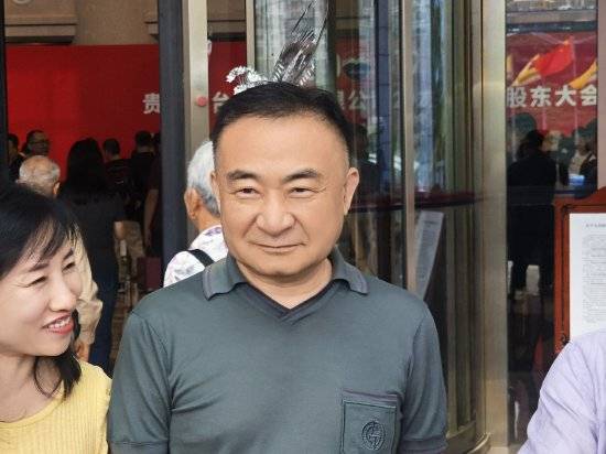 林园股东大会谈茅台投资价值：很多人还没喝过茅台<strong></p>
<p>icu</strong>，以后每个人喝一杯，也是很不可忽视的
