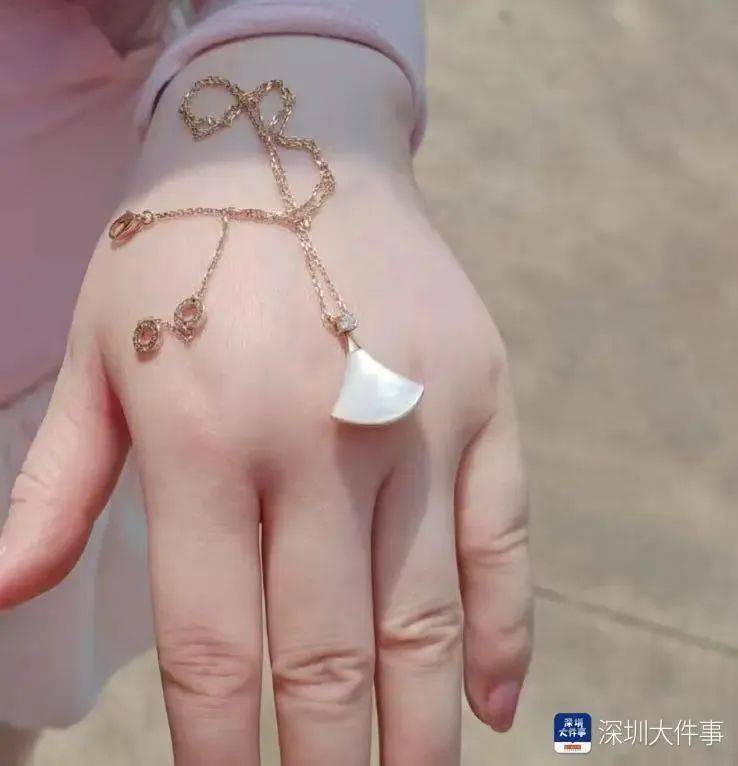 堪比"大海捞针"！深圳环卫工在腐臭垃圾堆里找到它<strong></p>
<p>icu</strong>，市民激动不已