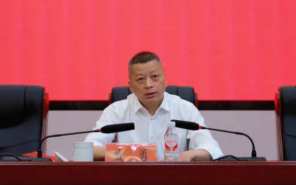 县委原书记被查14天后<strong></p>
<p>ada</strong>，县人大常委会主任落马