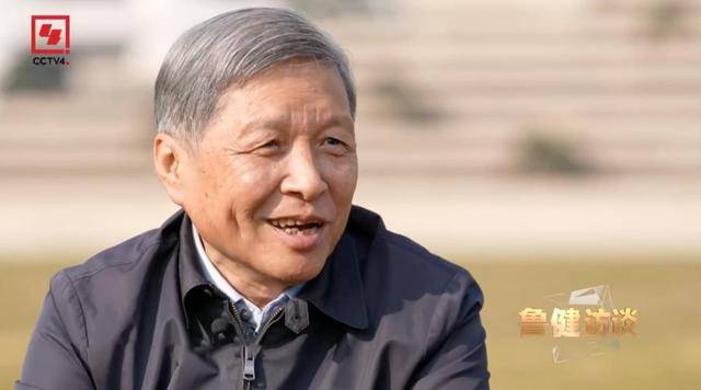 曹德旺:福耀科大8亿预算招50个学生<strong></p>
<p>pi</strong>，面向河南等5省招生
