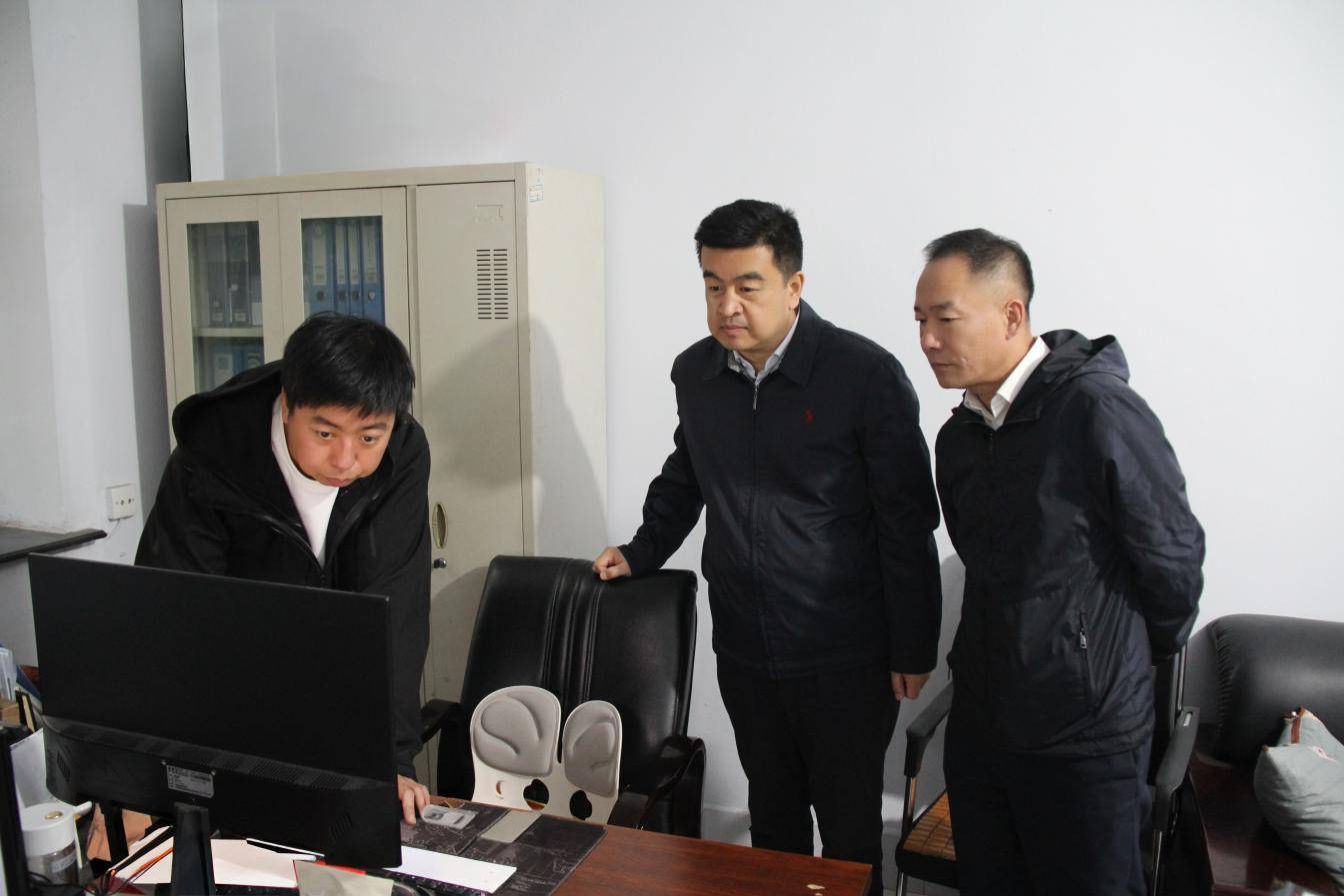 黑龙江航运集团党委书记、董事长哈达：从“老字号”到“新引擎”<strong></p>
<p>耐克</strong>，在服务“向北开放”中锻造航运新质生产力