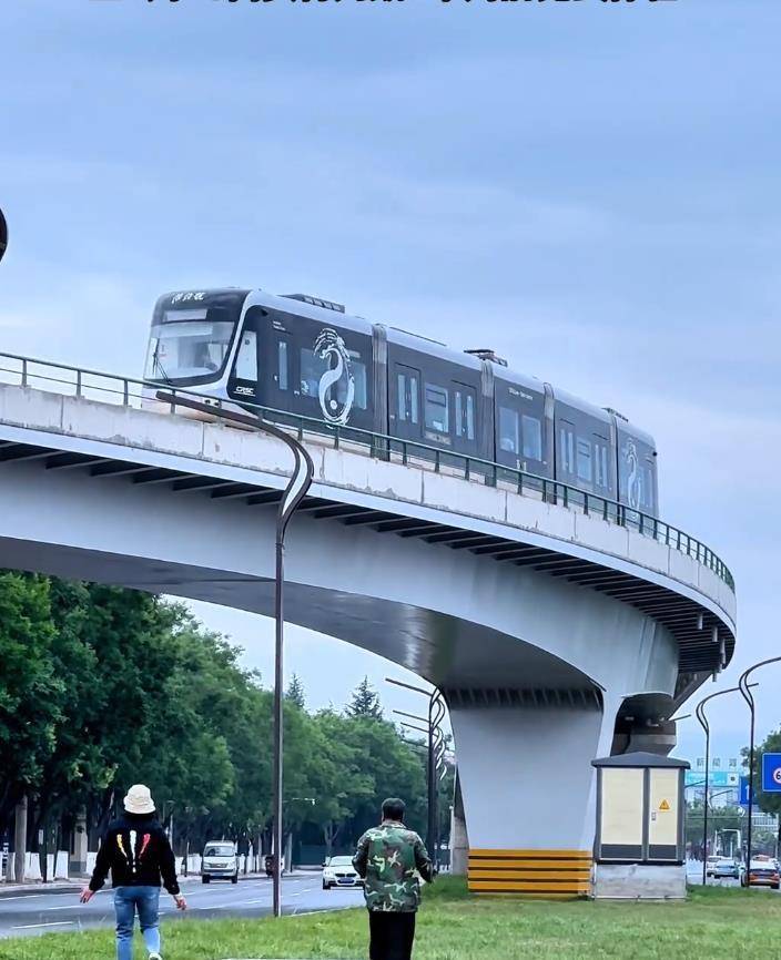 曾被通报批评<strong></p>
<p>耐克</strong>，甘肃天水有轨电车经整改后二期开通运营，首月免费乘坐