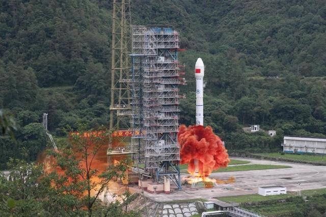 卫星过顶中国西北<strong></p>
<p>交易okex</strong>，拍下不寻常一幕，解放军的意思，美军看明白了