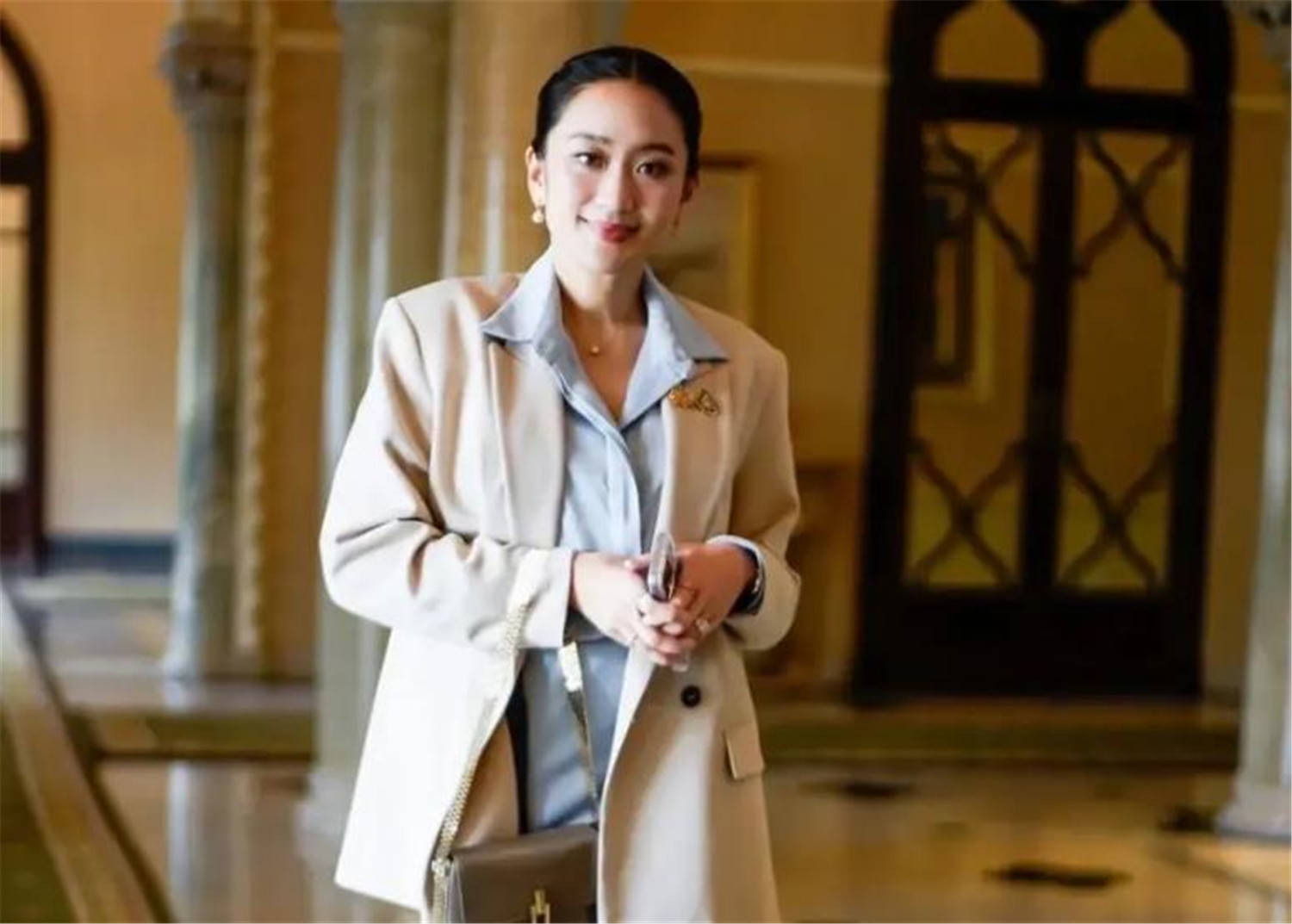 美女总理被停职<strong></p>
<p>交易okex</strong>，泰政客狂喜，叫嚣当总理后，发兵夺取柬埔寨4省