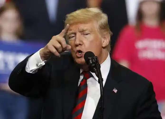 特朗普发动清算<strong></p>
<p>okex比特币下载</strong>，1300名反华分子收到通知，卷铺盖走人一个不留