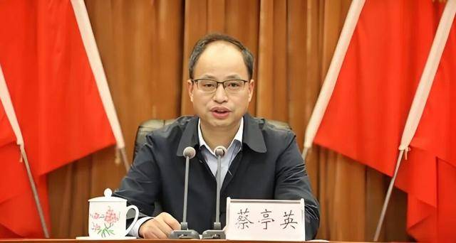 中组部有关干部局负责同志宣布中央决定<strong></p>
<p>okex晋升国际用户</strong>，他们履新