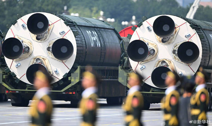 金灿荣：阅兵式上让<strong></p>
<p>欧易okex交易费多少</strong>我大受震撼的五件大杀器