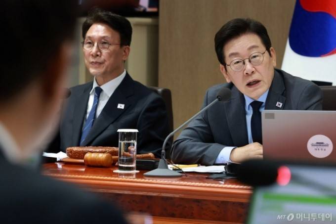 最新表态<strong></p>
<p>okex下载app ios14</strong>！李在明怒批反华集会：纯属“闹事”