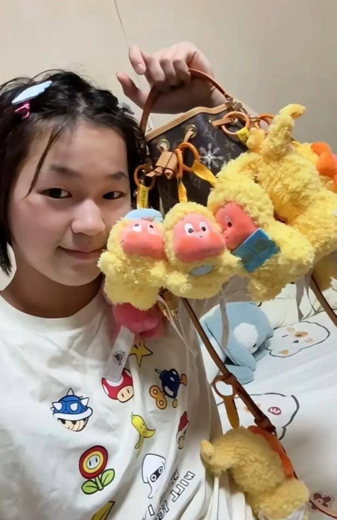 杨幂把钥匙扣扎在马尾上<strong></p>
<p>okex下载app ios14</strong>，瞬间实现满39减20！