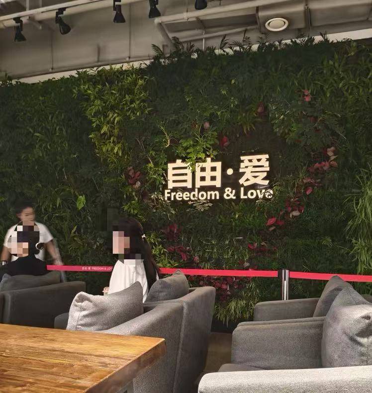 高校老师跨省应聘胖东来收银员<strong></p>
<p>币安</strong>，现场考算账
